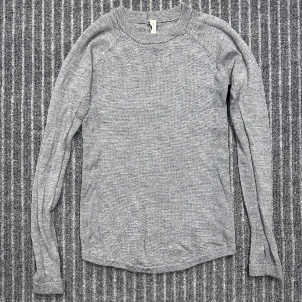 Lululemon Womens Merino Wool Long Sleeve Top 4 Grey Thumbhole Raglan Sweater